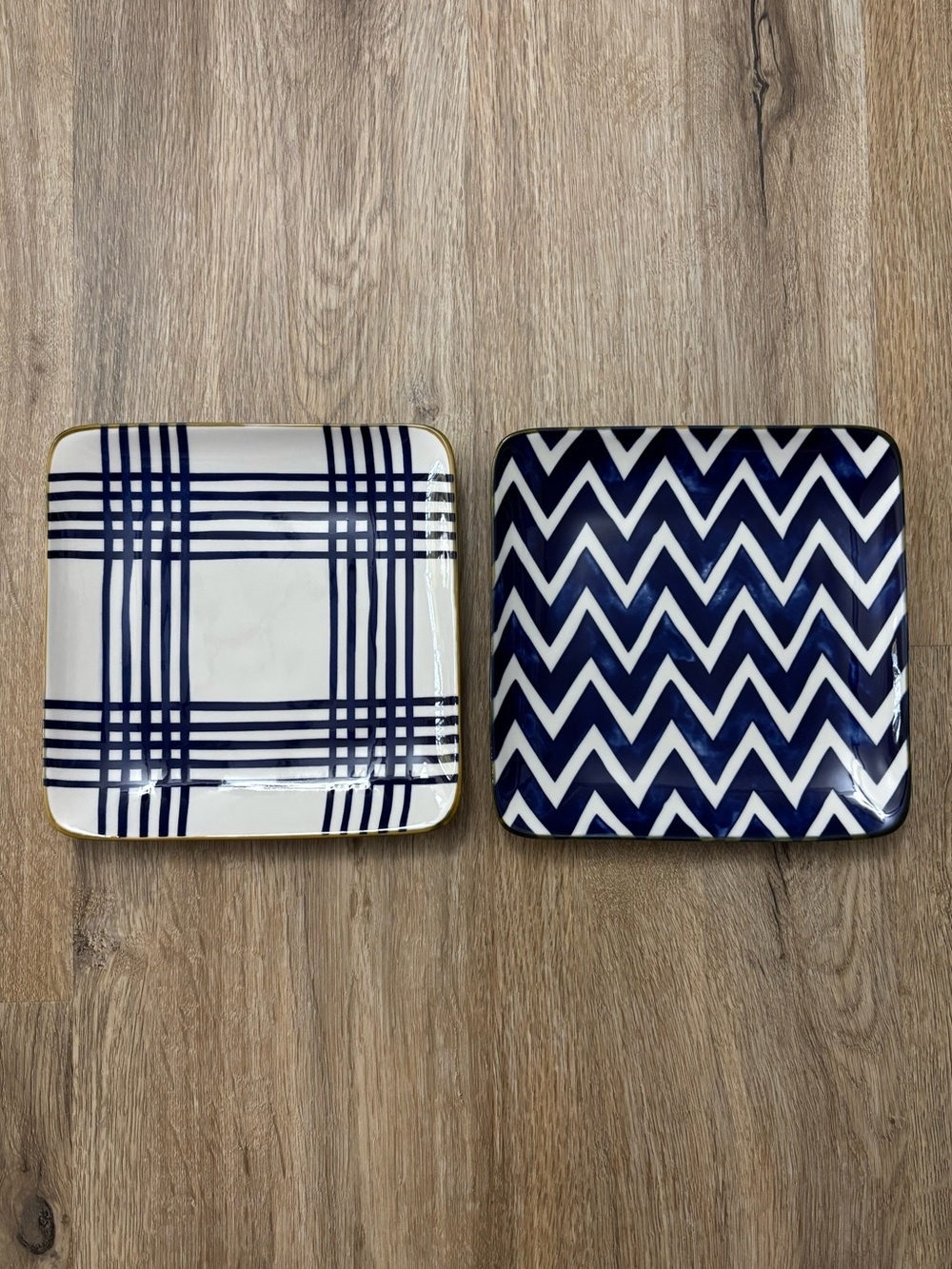 Over and Back Stoneware Salad — Appetizer Plates Set of 2